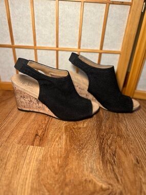 LifeStride Henley Black Peep Toe Wedge Sandals Cork Heel Comfort Size 8.5M